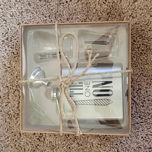 Flask Gift Set
